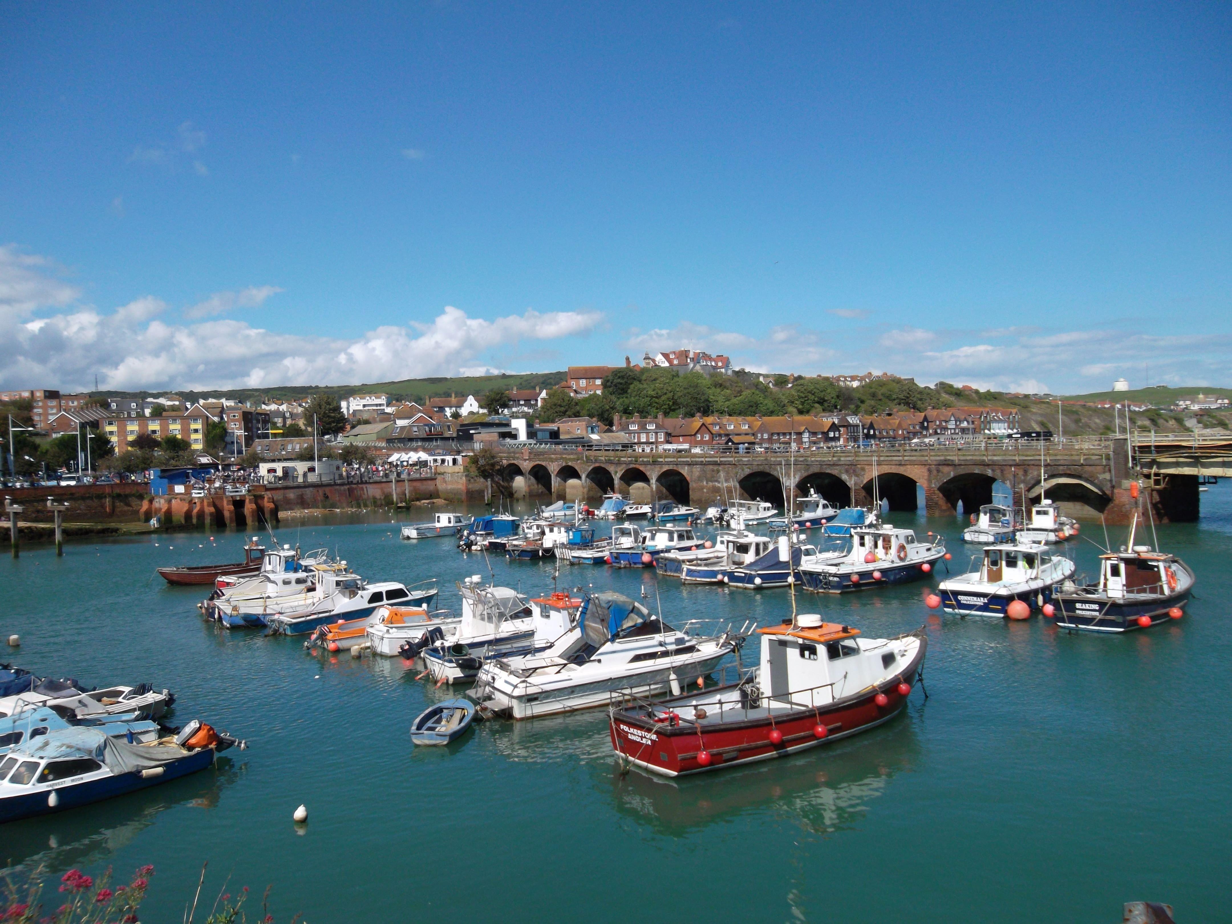 Holiday Inn Express Folkestone Channel Tunnel, An Ihg Hotel Dış mekan fotoğraf